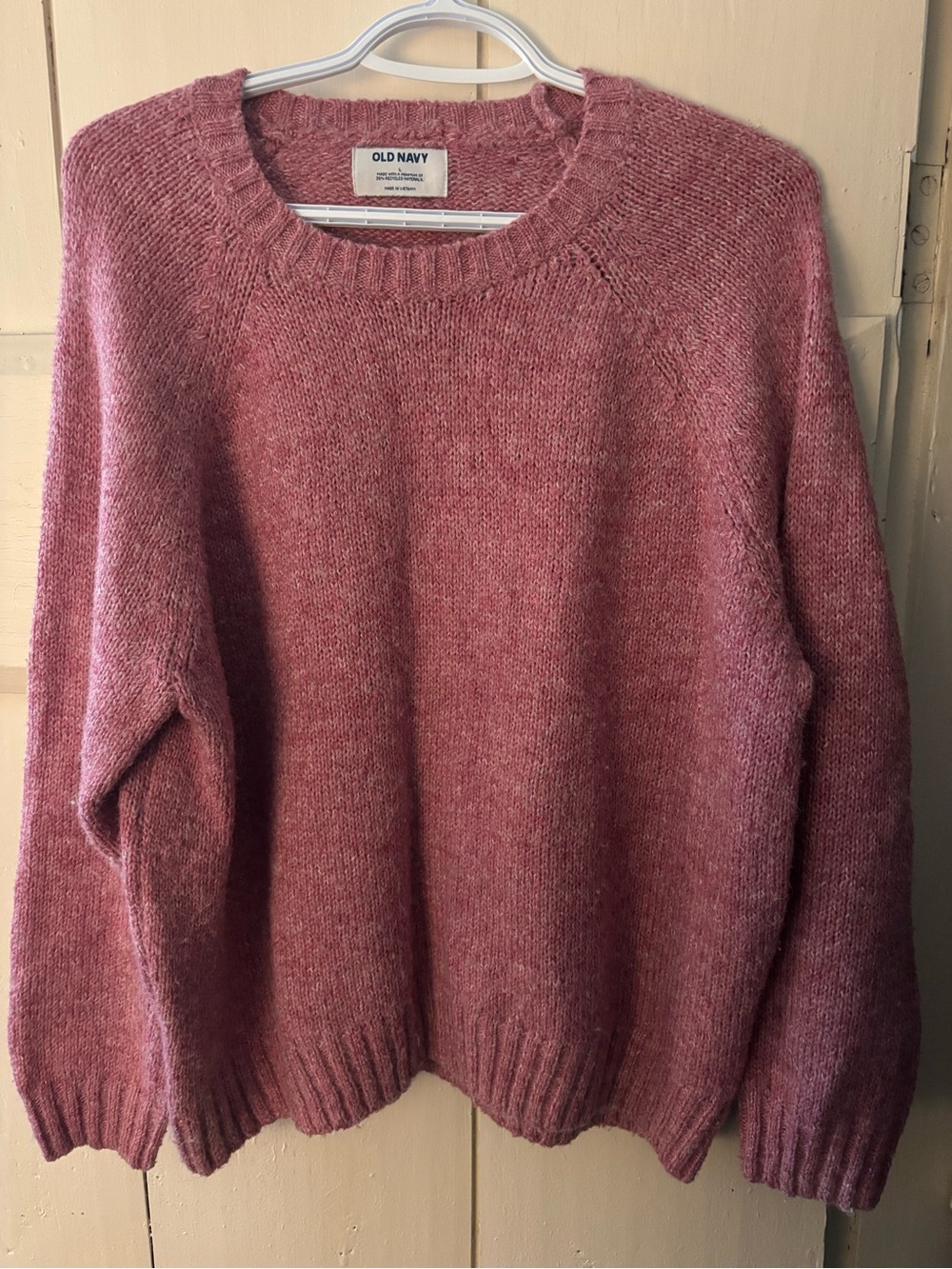 Old Navy Women's Crewneck Sweater in Rose